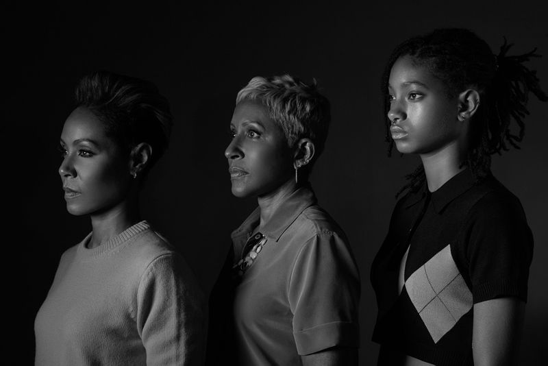 20180908_PORTRAIT_STUDIO_SMITHS_BW_13823