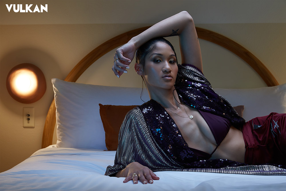 Model on Bed for Vulkan Magazine